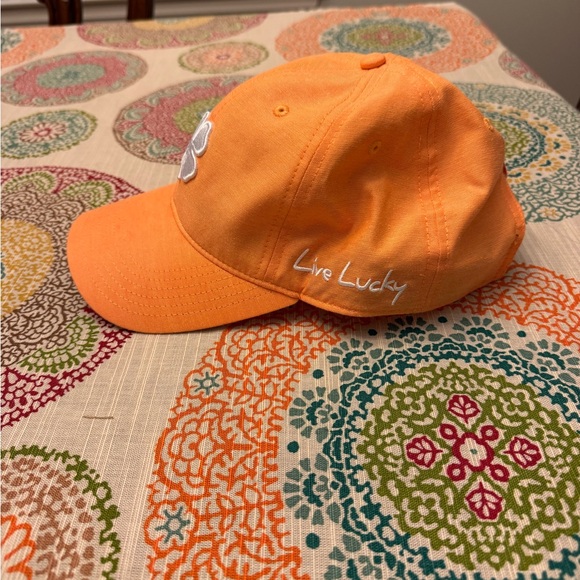 GORGEOUS NWT Black Clover University of Tennessee hat - Picture 3 of 4